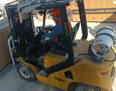 Herramientas especializadas para maniobras logísticas - patines hidráulicos y diablitos